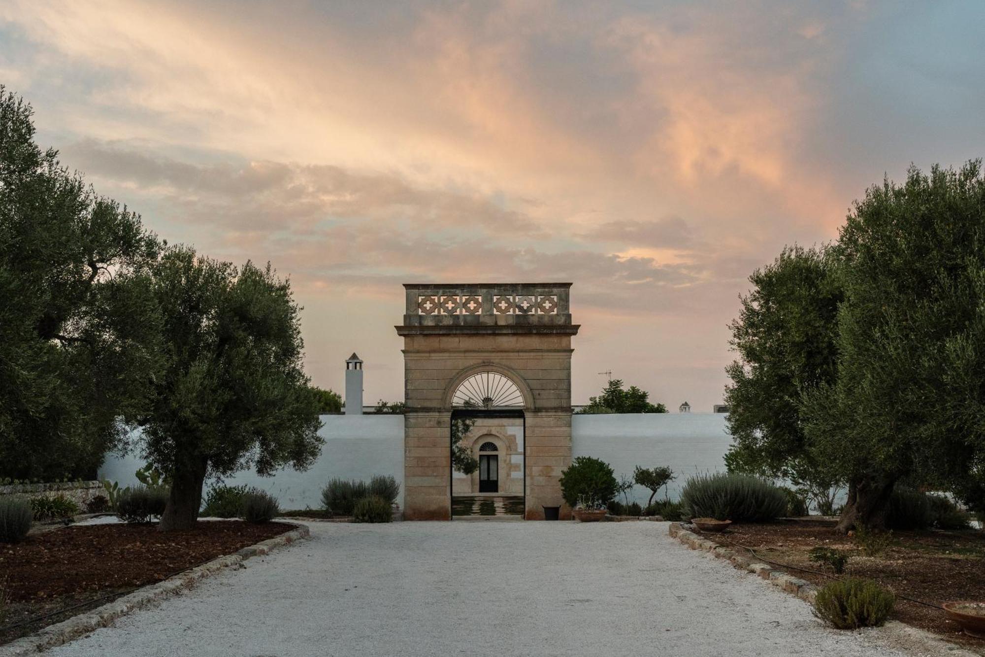 Masseria Gorgognolo Acomodação com café da manhã Ostuni Exterior foto