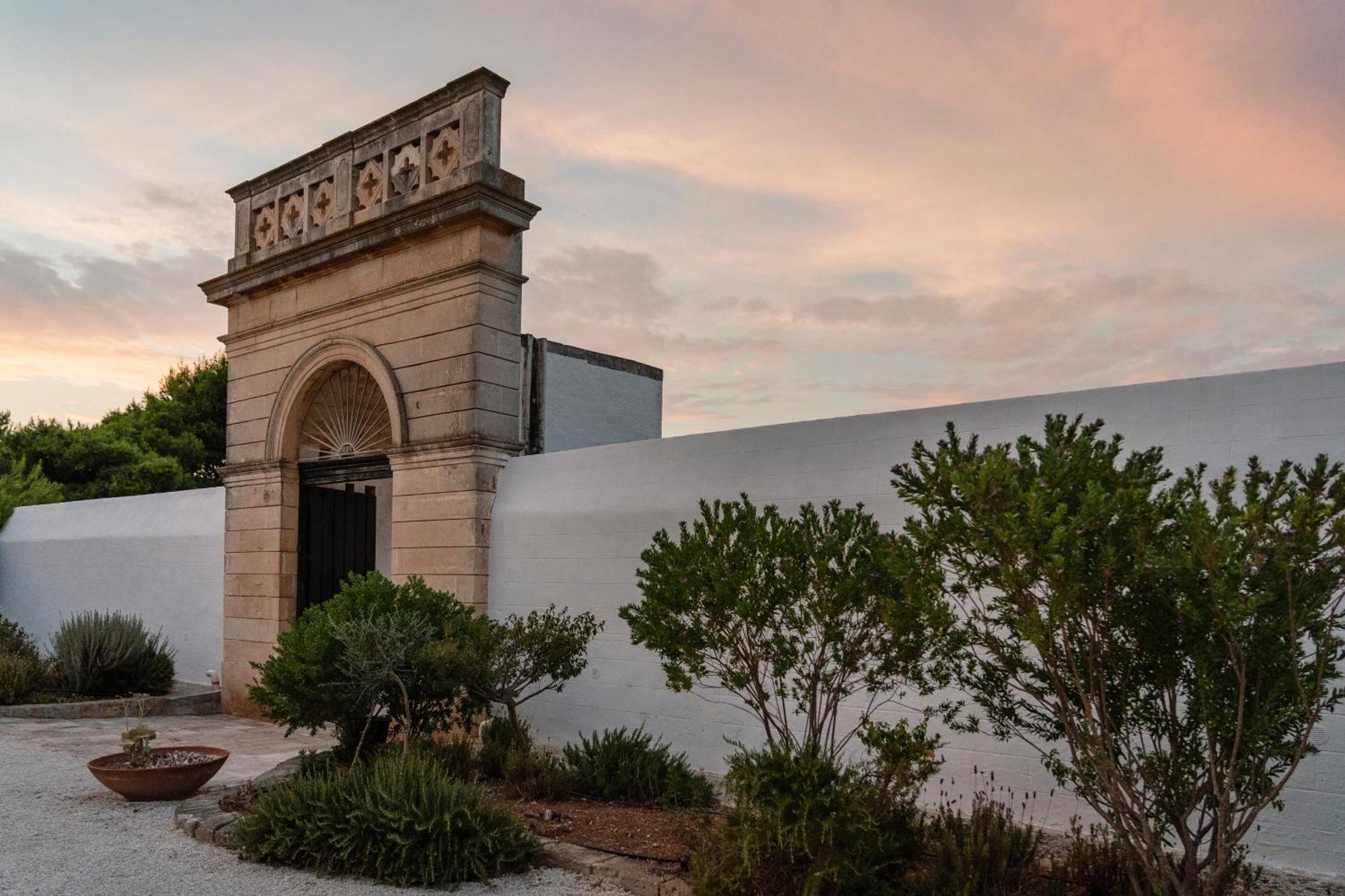 Masseria Gorgognolo Acomodação com café da manhã Ostuni Exterior foto