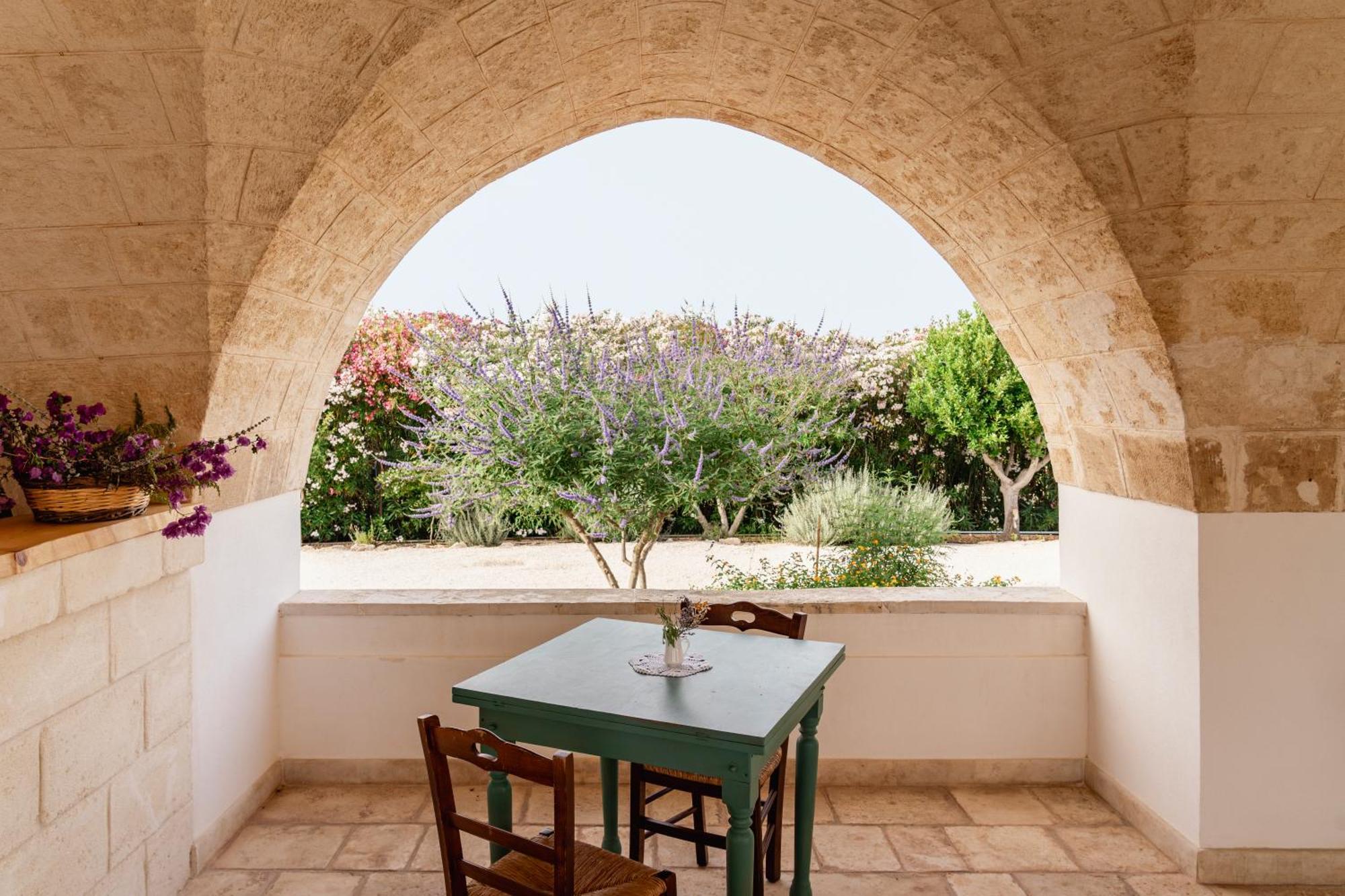 Masseria Gorgognolo Acomodação com café da manhã Ostuni Exterior foto